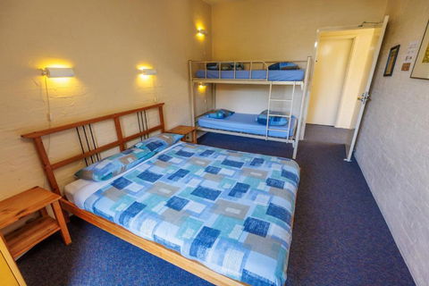 YHA Grampians Eco, Halls Gap - Flights 3