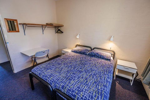 YHA Grampians Eco, Halls Gap - Flights 2