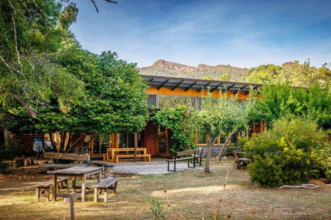 YHA Grampians Eco, Halls Gap - Flights 0
