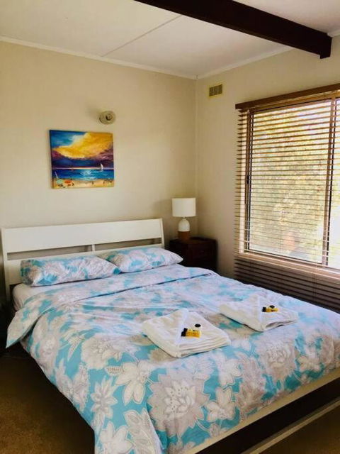 YOLO- Beach-house Views, Near Penguins, Nbn! - Flights 2
