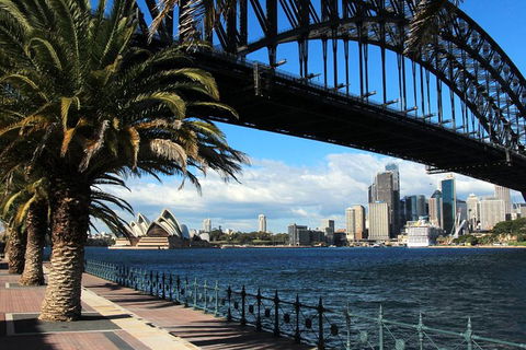 Private Sydney Full Day Tour Including Sydney Opera House, Bondi And Manly - Flights 1