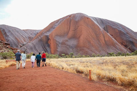 Ayers Rock Combo: Uluru Base And Sunset Plus Uluru Sunrise And Kata Tjuta With An Optional BBQ Dinner Or Kings Canyon Day Trip - Flights 3