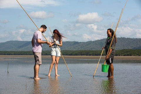 Daintree Dreaming Traditional Aboriginal Fishing From Cairns Or Port Douglas - Flights 1