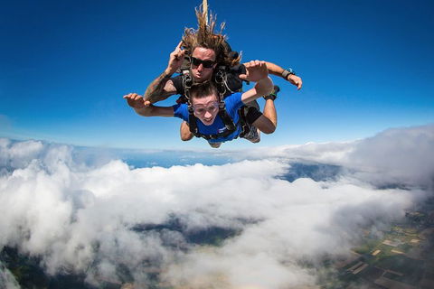 Reef And Rainforest Tandem Sky Dive In Cairns - Flights 0