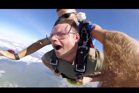Reef And Rainforest Tandem Sky Dive In Cairns - Flights 1