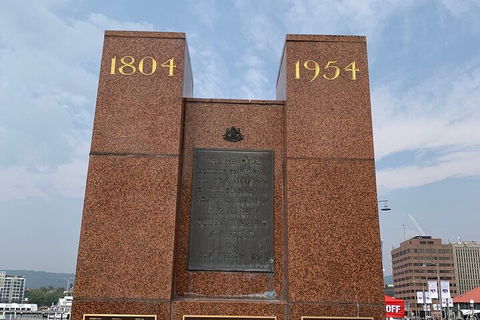 2-Hour Small-Group Walking Tour Of Hobart - Flights 0