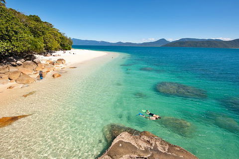 Fitzroy Island Catamaran Transfers From Cairns - Flights 4