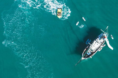 2 Night Whitsunday Islands Cruise On New Horizon From Airlie Beach - Flights 5