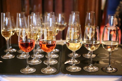 Yarra Valley Private Car Winery Tour And Chocolate.1-7 Passengers One Car Price - Flights 3