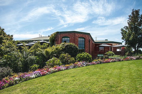 Yarra Valley Premium Tour Inc Lunch And Cheese And Wine Pairing At De Bortoli - Flights 3